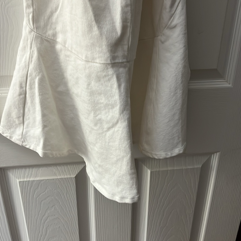 Dress - Picture 5 of 6